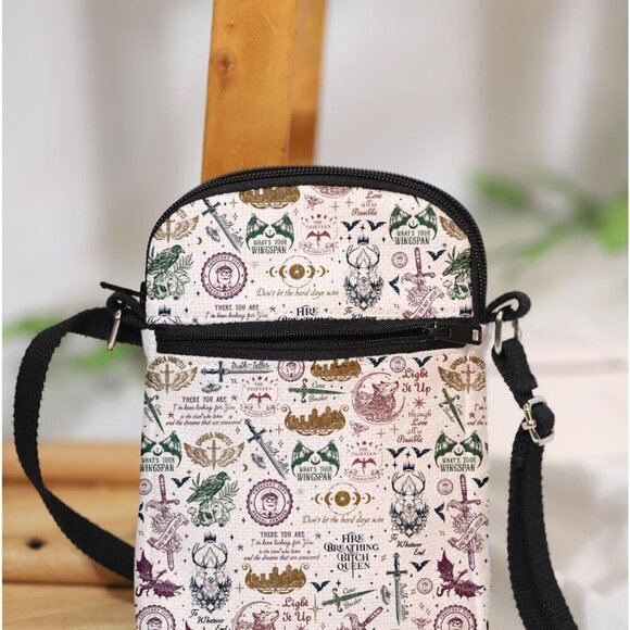 Durable High-Quality Canvas Crossbody Bag for Every Book Lover's Essentials - Picture 4 of 6